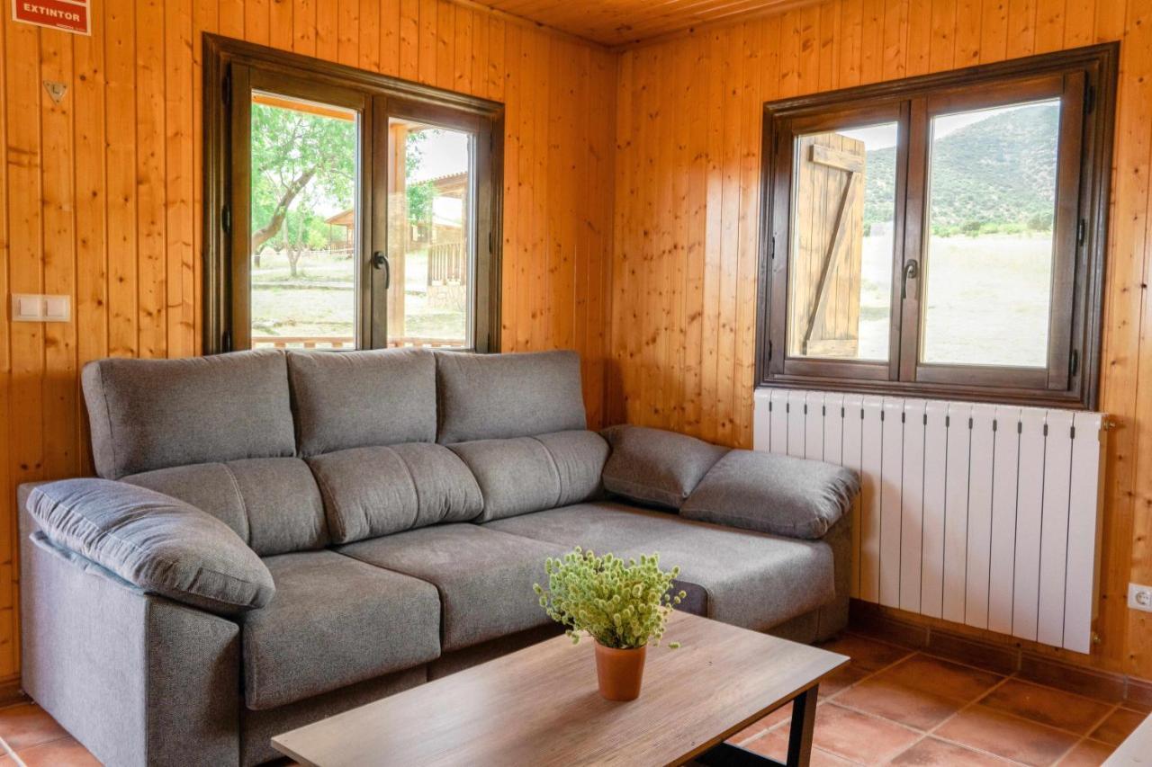 Aldea Los Odres - Cabanas De Madera De 1ª Con Piscina Privada Y Bbq En La Puerta โมราตายา ภายนอก รูปภาพ
