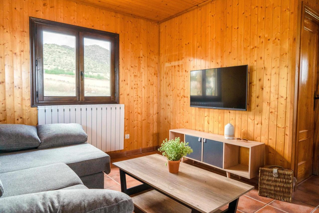 Aldea Los Odres - Cabanas De Madera De 1ª Con Piscina Privada Y Bbq En La Puerta โมราตายา ภายนอก รูปภาพ