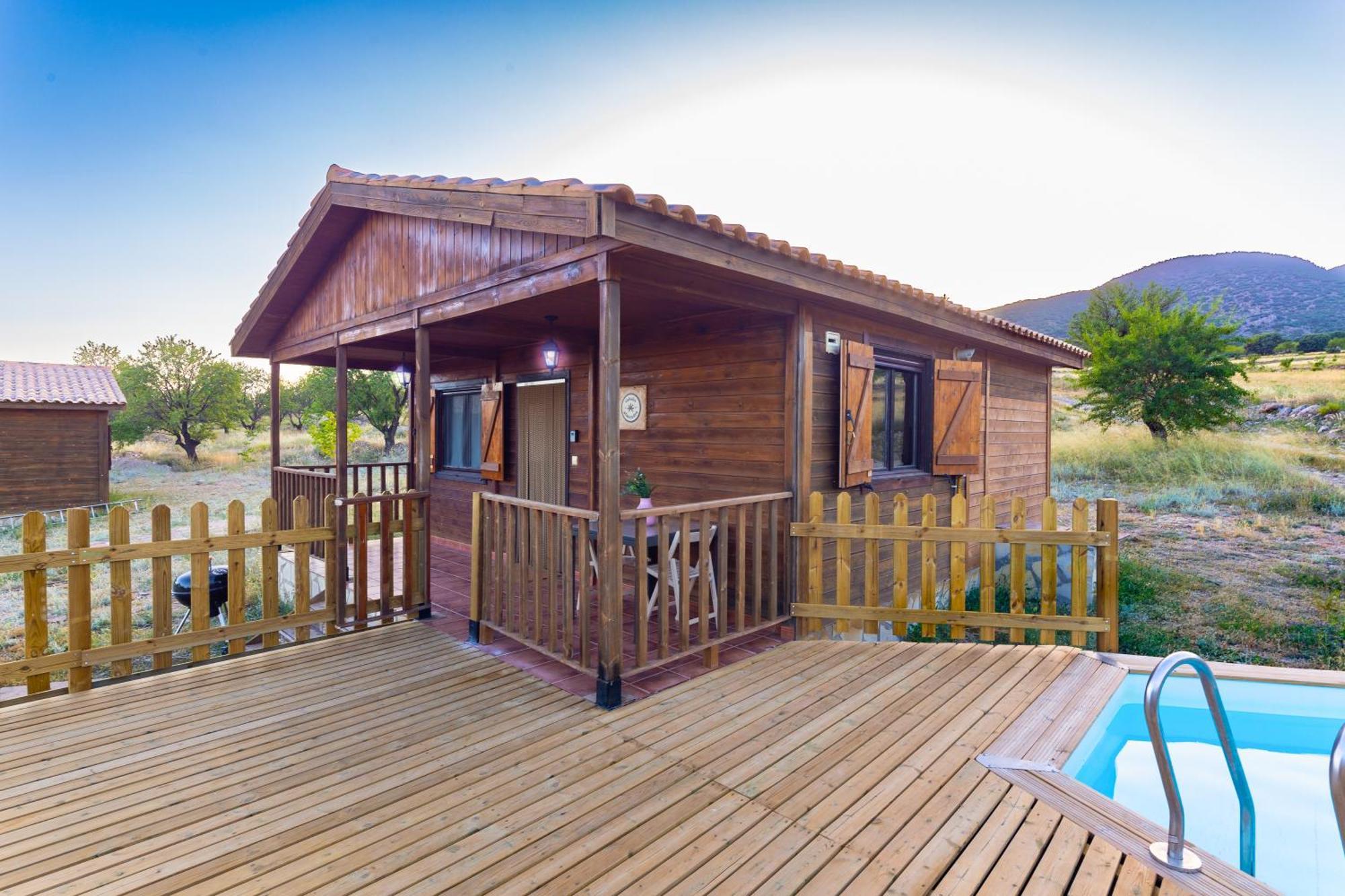 Aldea Los Odres - Cabanas De Madera De 1ª Con Piscina Privada Y Bbq En La Puerta โมราตายา ภายนอก รูปภาพ